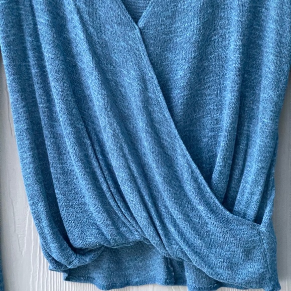 Abercrombie and Fitch Women's Long Sleeve Shirt Size S - Picture 3 of 9